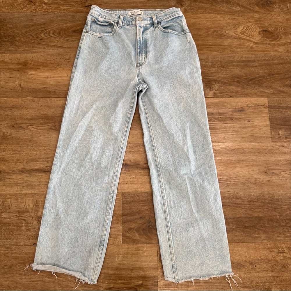 Abercrombie & Fitch Light Blue Straight Leg Jeans - Picture 2 of 6